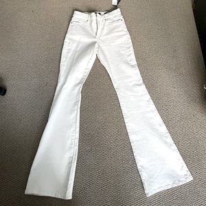 BANNAH REPUBLIC BRAND NEW WITH TAGS white flare jeans size 26 regular